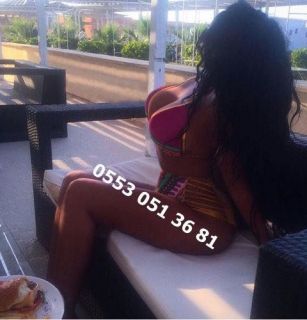 Ataköyden Escort Bayan Esmer