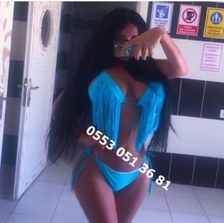 Ataköyden Escort Bayan Esmer