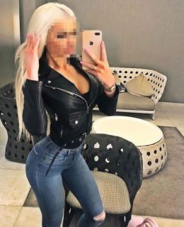 Ataköy seksi escort bayan Alara