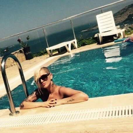Bahçeşehir Escort Bayan İlanları: Azgın ve Çekici Escort Karşınızda
