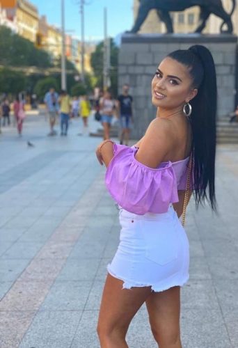 Büyükçekmece Bayan İlanlarında Dikkat Çeken Yeni İsim: Aylin