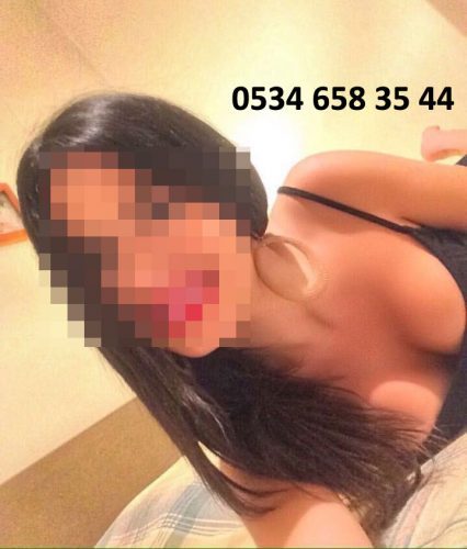 En büyüleyici Anadolu Yakası Escort Bayan: Ela