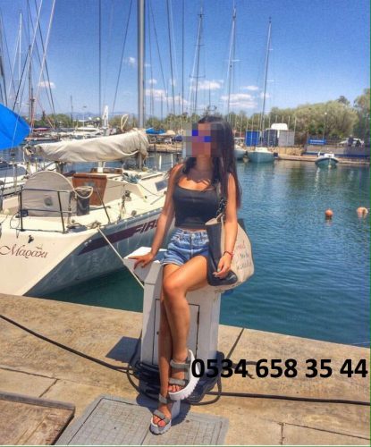 En büyüleyici Anadolu Yakası Escort Bayan: Ela