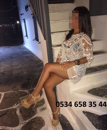En büyüleyici Anadolu Yakası Escort Bayan: Ela