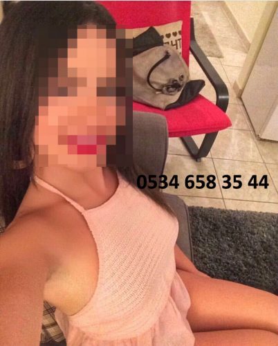 En büyüleyici Anadolu Yakası Escort Bayan: Ela